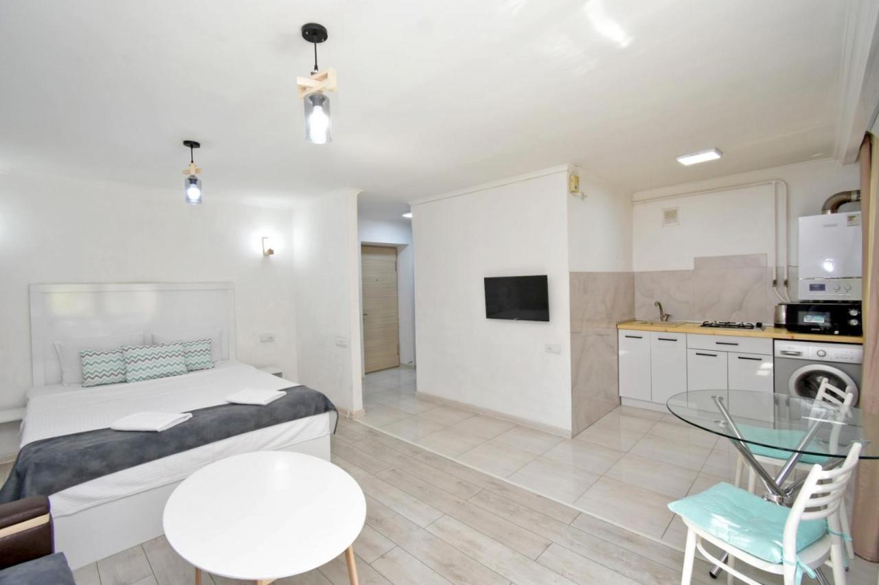 Cozy Apartment Near To The Metro H Kochar 19 Ереван Экстерьер фото